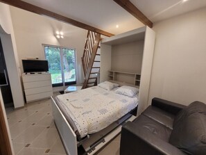 1 Schlafzimmer, Bügeleisen/Bügelbrett, kostenloses WLAN, Bettwäsche