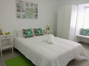 2 bedrooms, desk, soundproofing, iron/ironing board