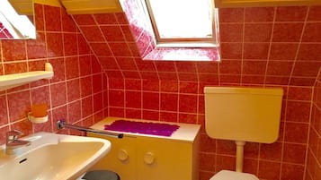 Een douche, toiletpapier