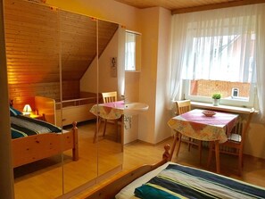 2 bedrooms, travel cot