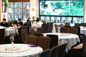 Unclassified image, 2 of 80, button - Qingcheng Country Villa (Dujiangyan)