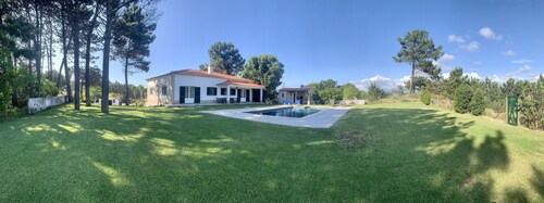 Golf and Beach Country Cottage with pool and garden