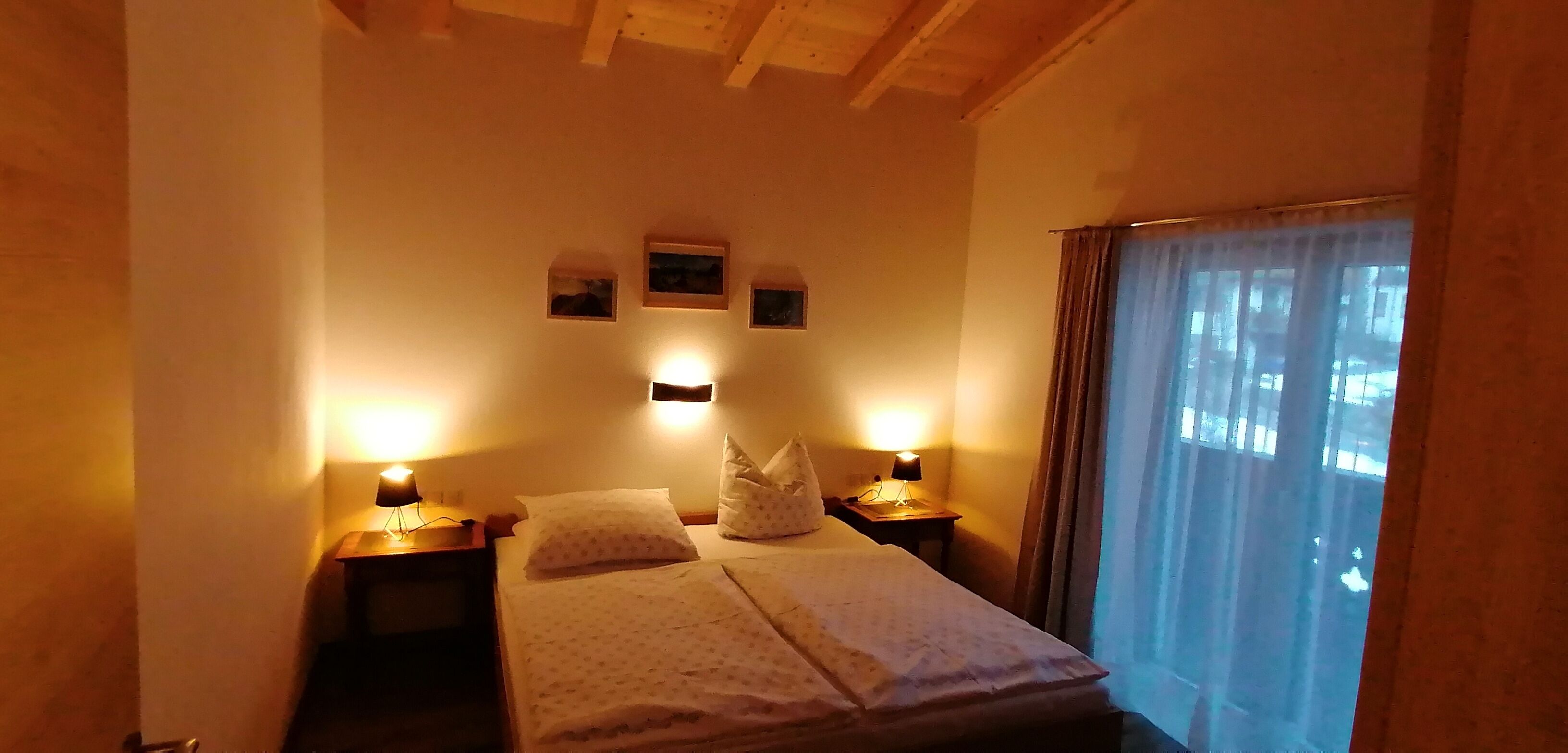 3 chambres, lit parapluie, Wi-Fi gratuit, draps fournis