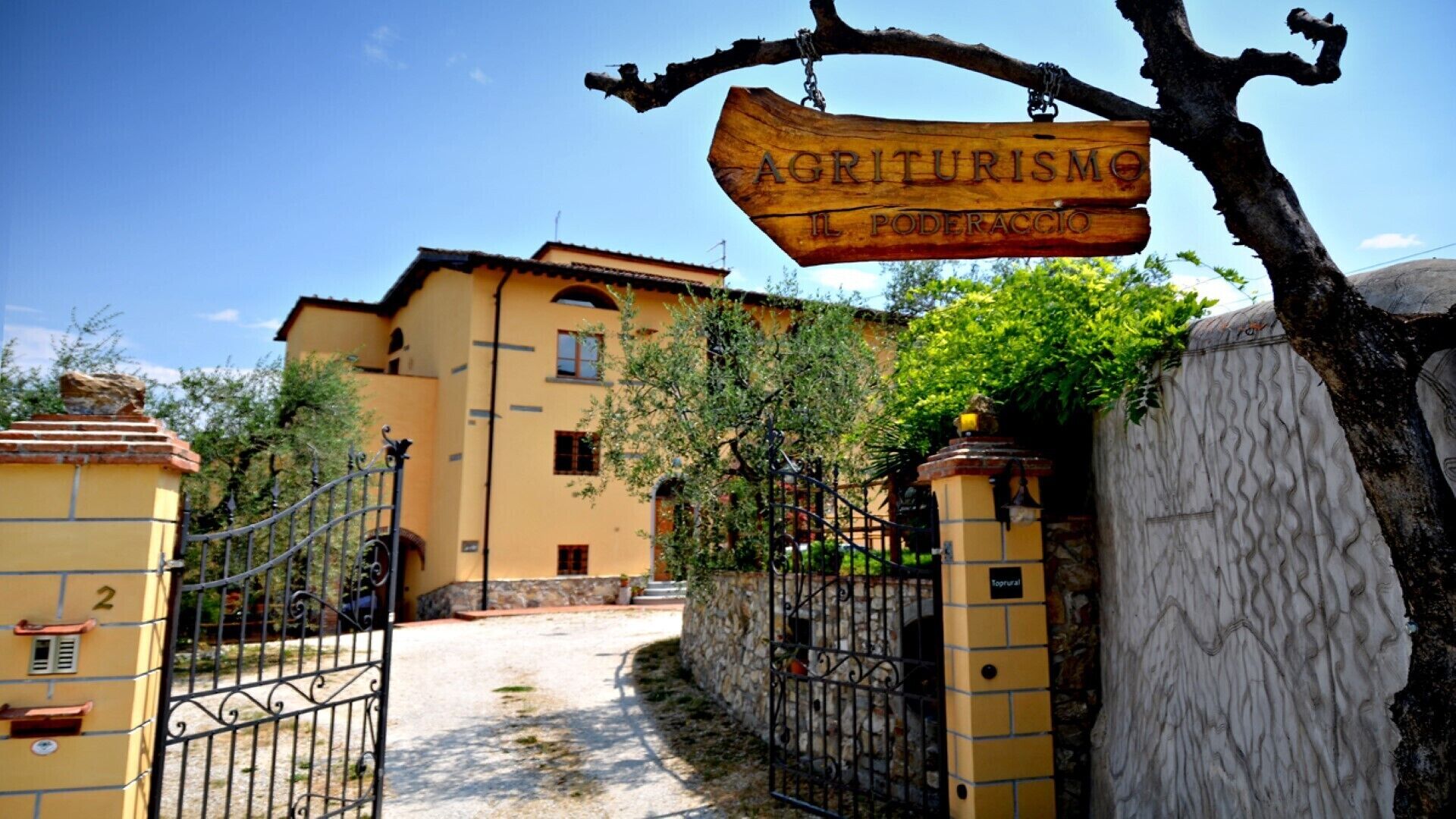 Appartamento Vecchio Fienile in Farmhouse with wonderful view of Florence!