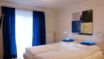 3 habitaciones, insonorización, tabla de planchar con plancha y wifi