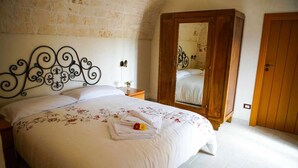 1 bedroom, free WiFi, bed sheets - Masseria Guadiano Vecchio - Casa Forlì (Monopoli)