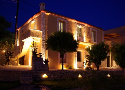 Private paradise with heated pool Peace, comfort. Goddess and large garden