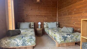 1 chambre, lit parapluie, Wi-Fi, draps fournis