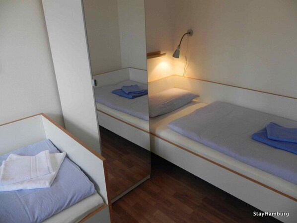 2 多间卧室、熨斗/熨衣板、免费 WiFi、床单