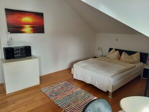 2 soverom, skrivebord, wi-fi og sengetøy