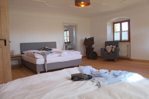 5 chambres, fer et planche Ă repasser, lit parapluie, Wi-Fi gratuit