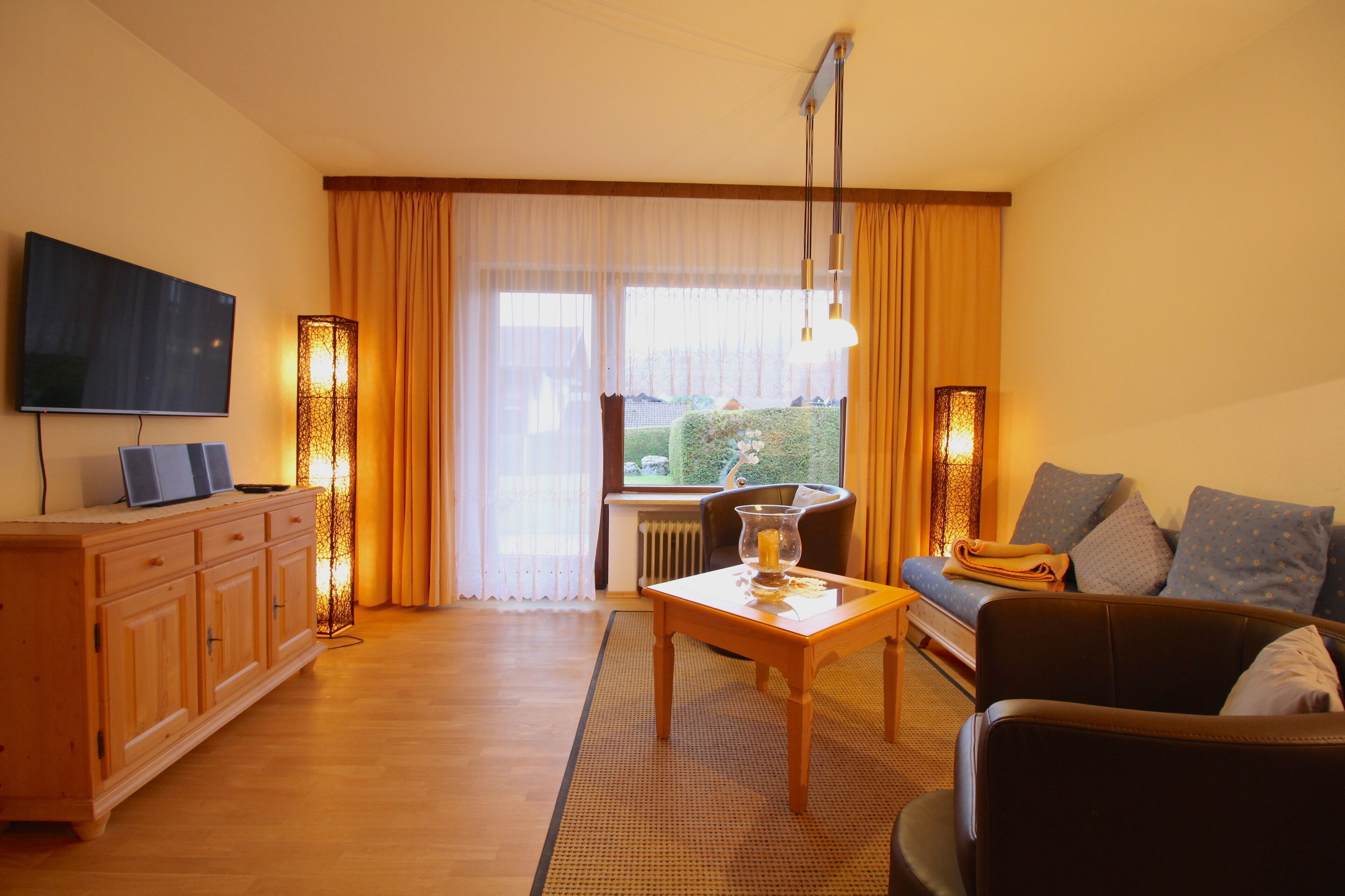 HOLIDAY APARTMENT "WANK"
