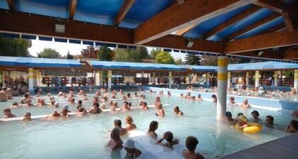 Pretty terrace, air conditioning, 2 bedrooms, baby bed, barbecue area, parking