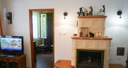Pretty terrace, air conditioning, 2 bedrooms, baby bed, barbecue area, parking