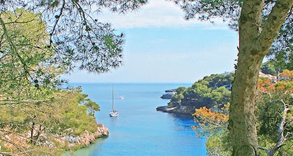 Sea view, terrace, close to beaches, modern, air conditioning, easy access, WiFi