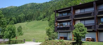 Luksus 6 pers. Lejlighed med gæsteværelser nær golfbanen og søen