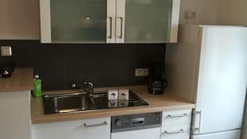 Frigorífic, forn, placa de cuina i rentaplats