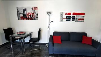 Smart TV, DVD player, books