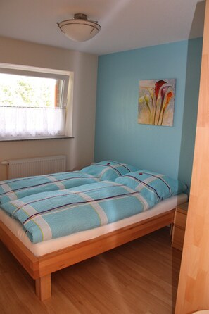 2 Schlafzimmer, Bügeleisen/Bügelbrett, WLAN, Bettwäsche