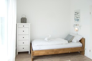 3 chambres, fer et planche à repasser, lit parapluie, Wi-Fi gratuit