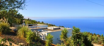 URLAUB MIT WEITBLICK --RUHIG UND  ENTSPANNEND-- KOMFORTABEL UND HOCHWERTIG 
