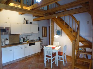 Fridge, microwave, stovetop, dishwasher - Holiday under the thatched roof - Flat 7 (Altenkirchen)
