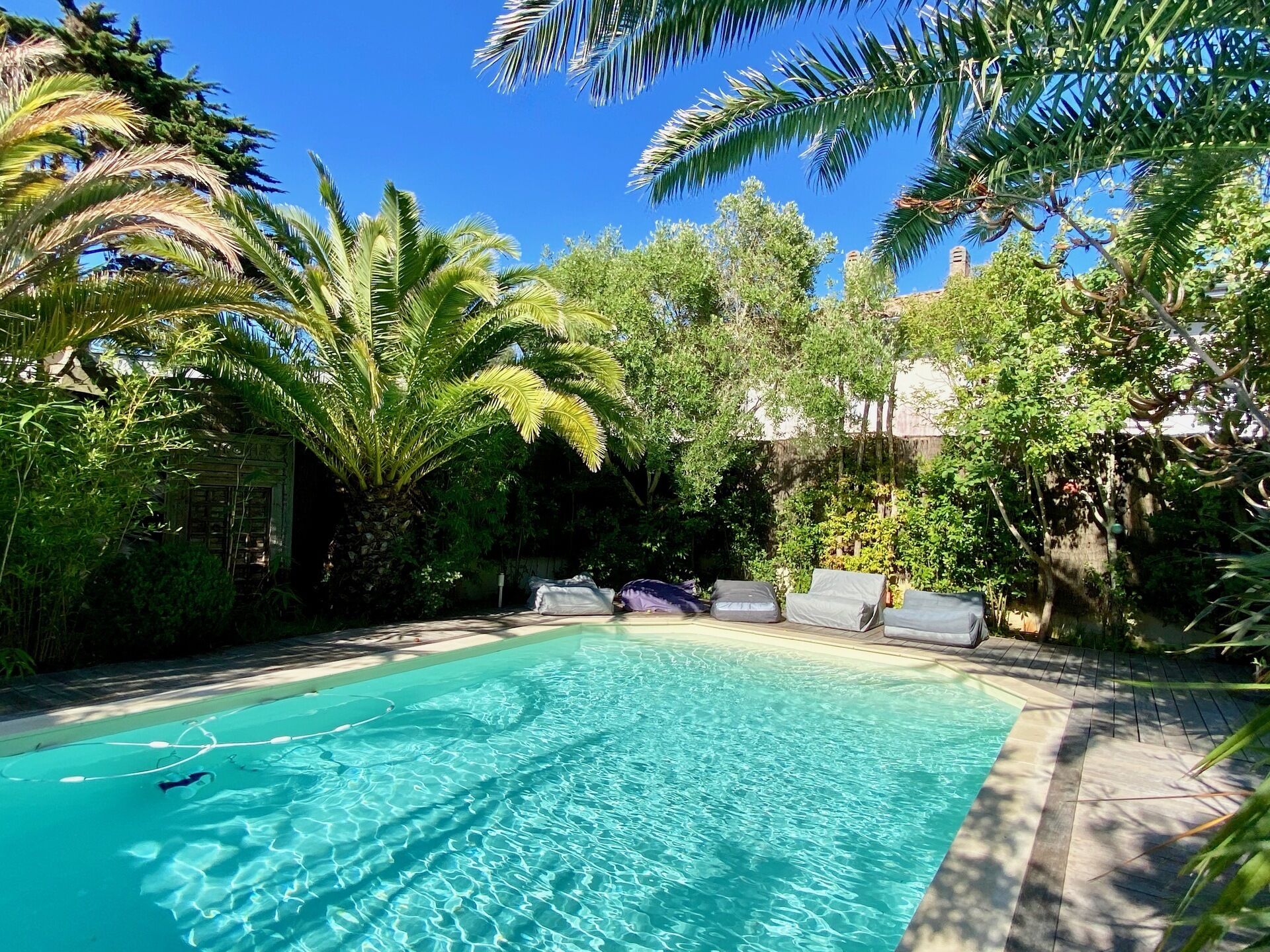 Piscine extérieure, piscine chauffée