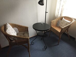 Imagen sin descripción, 4 de 16, botón