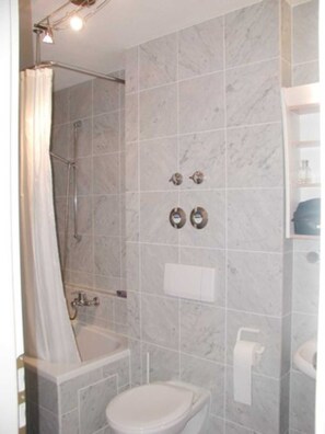 Uklassifisert bilde, 5 av 10, knapp