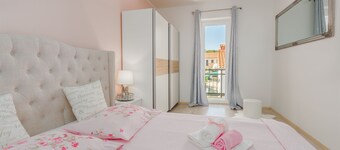 Family-friendly, quiet location, near the beach, barbecue in the garden,