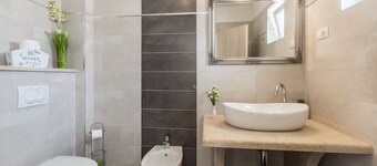Family-friendly, quiet location, near the beach, barbecue in the garden,