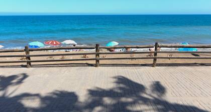 Bahía Feliz - exclusive villa directly besides the sea