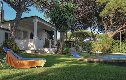 Beach front home in Mazagón