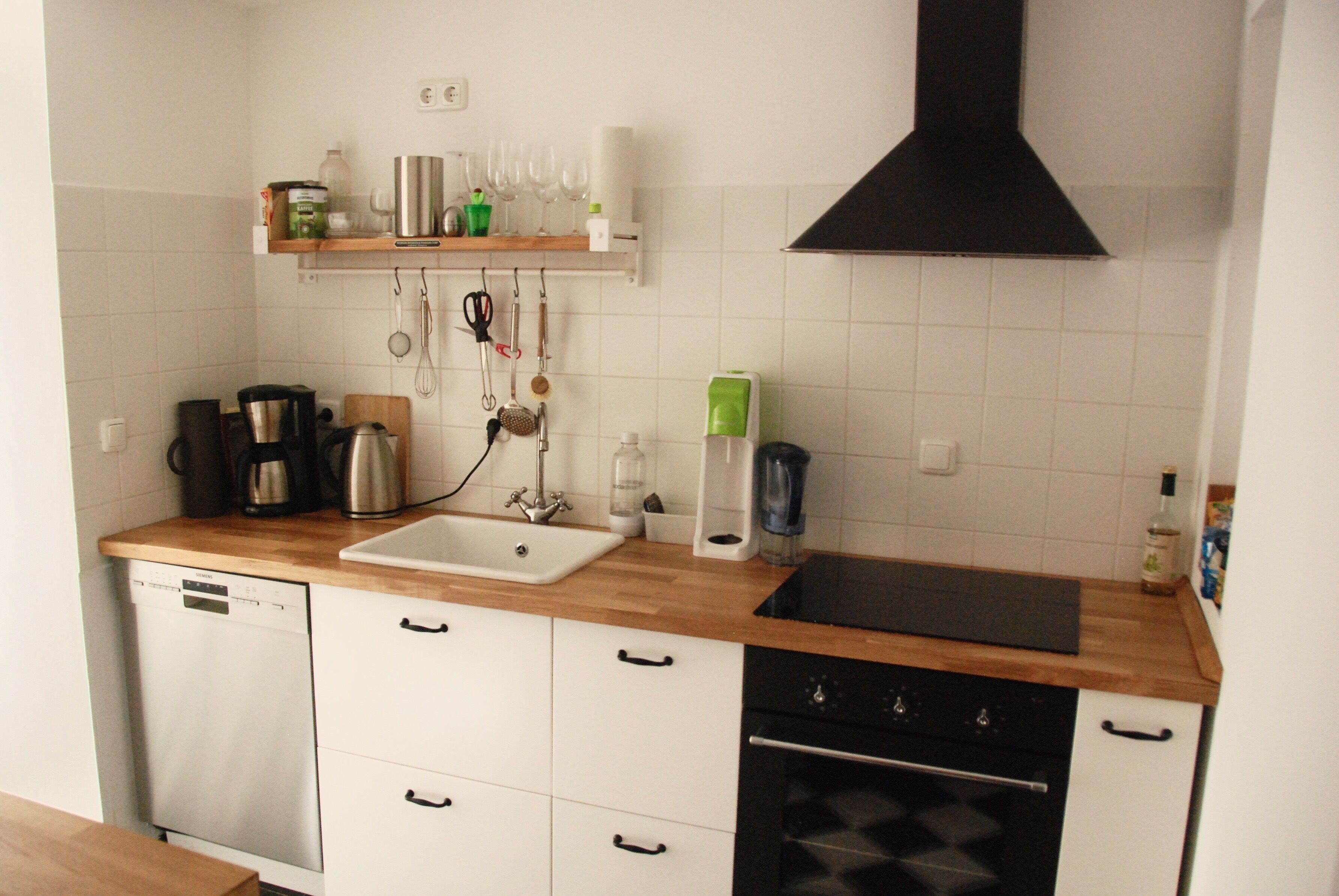 Small villa with lake view and fireplace