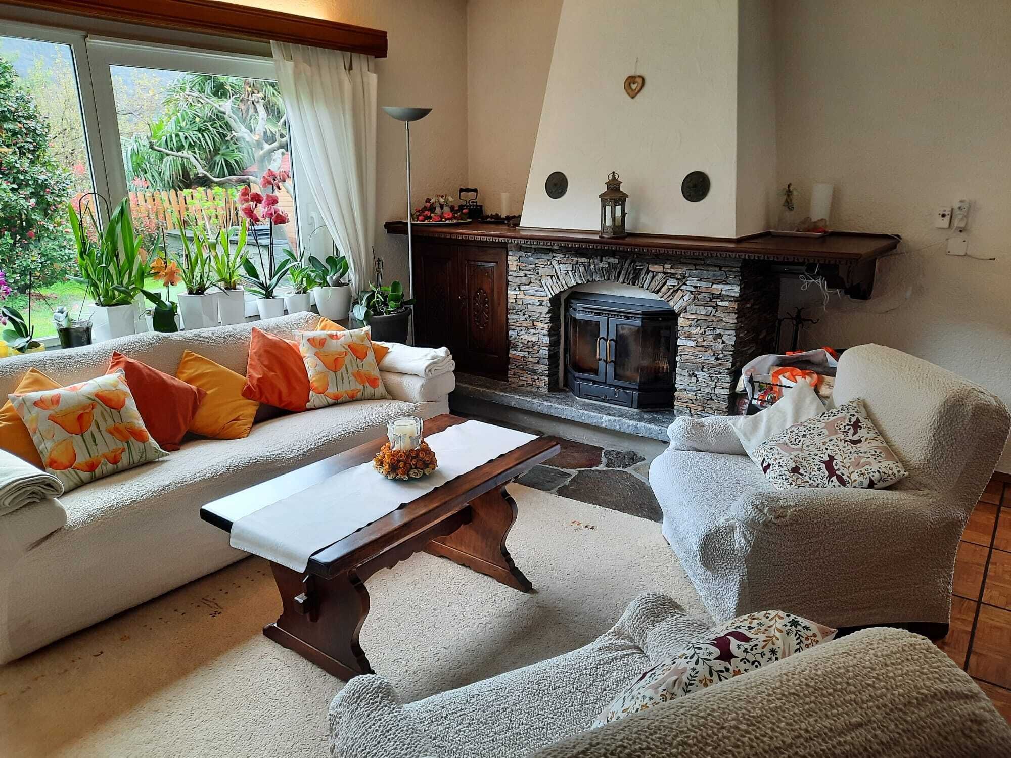 Casa Isa Moghegno, house in bungalow style on 1. Level in quiet residential area