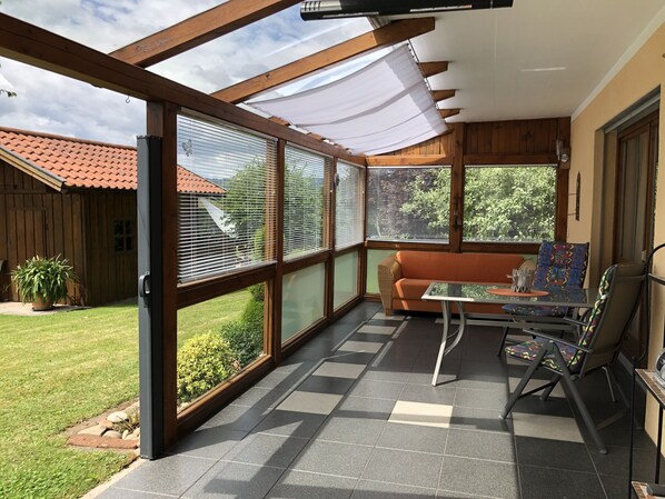 屋外ダイニングエリア