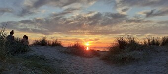 Rækkehjørnehus midt i Norddeich, rolig beliggenhed, familievenlig, WiFi gratis