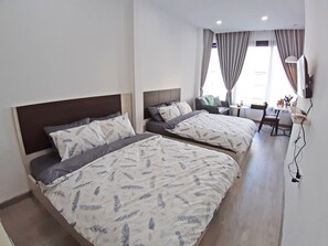 华丽开间 | 办公桌、遮光窗帘、熨斗/熨衣板、免费 WiFi