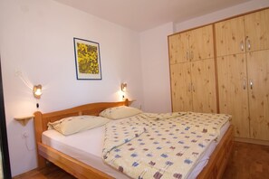 3 slaapkamers, een kluis op de kamer, een strijkplank/strijkijzer