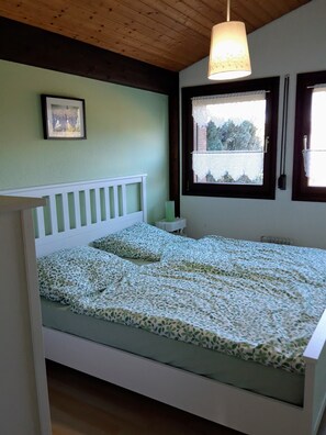 2 Schlafzimmer, Bügeleisen/Bügelbrett, WLAN