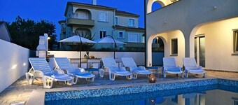 New modern villa with pool, 900 meters from the beach with great sea views