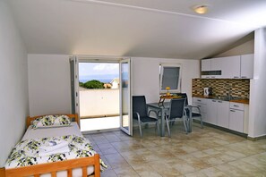 6 slaapkamers, een strijkplank/strijkijzer, gratis wifi, beddengoed