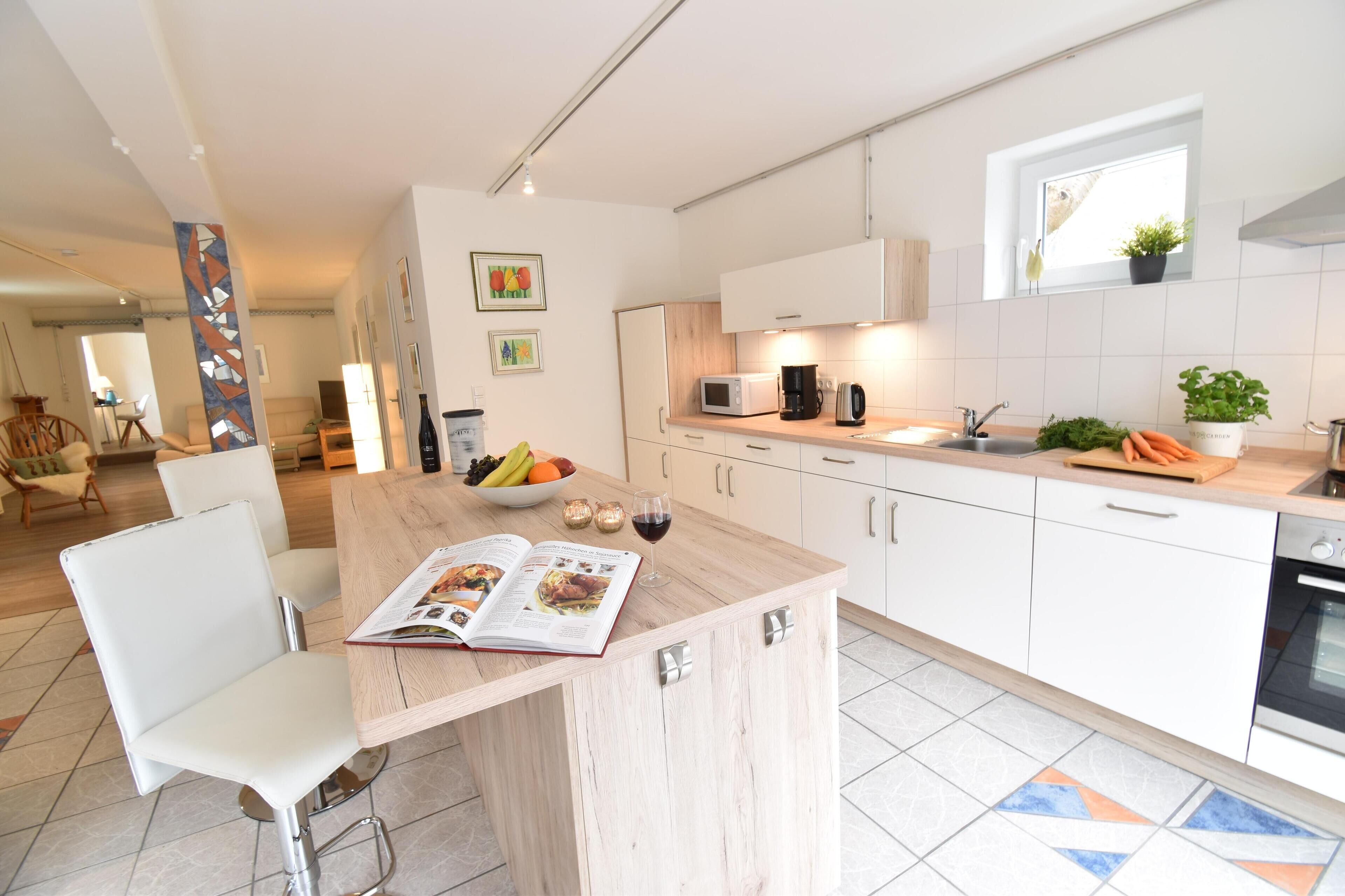 City loft - shower room, WiFi, terrace, garden furniture, washing machine, TV