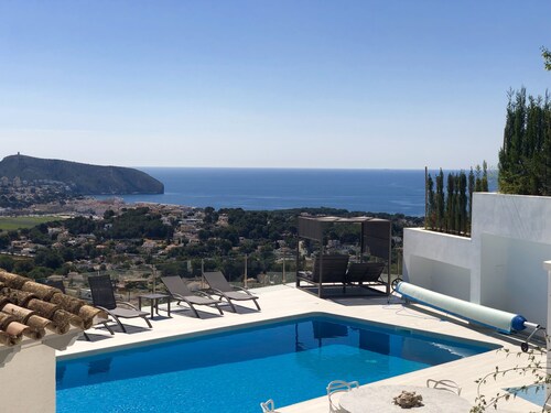 Your villa with panoramic sea views in Moraira, the pearl on the Costa Blanca
