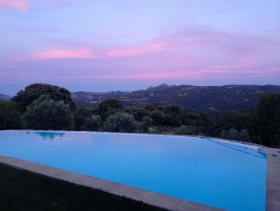 Casa con uso de la piscina, a 30 km de la Costa Esmeralda en d