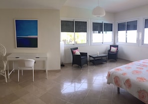 3 bedrooms, iron/ironing board, WiFi, bed sheets - Luxury villa on the balcony of the Atlantic (Playa Santiago de La Gomera/Islas Canari)