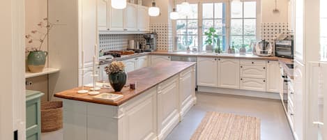 Fridge, electric kettle, highchair