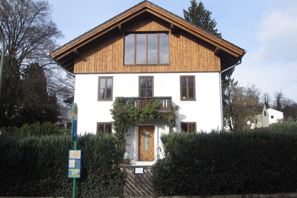 Das Haus mit der Ferienwohnung im EG