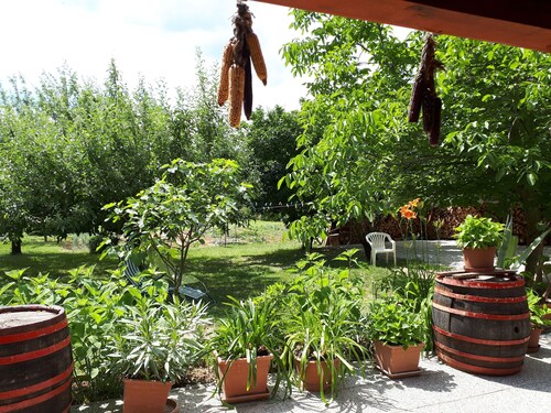 3 apartamentos separados en una casa para 14 personas