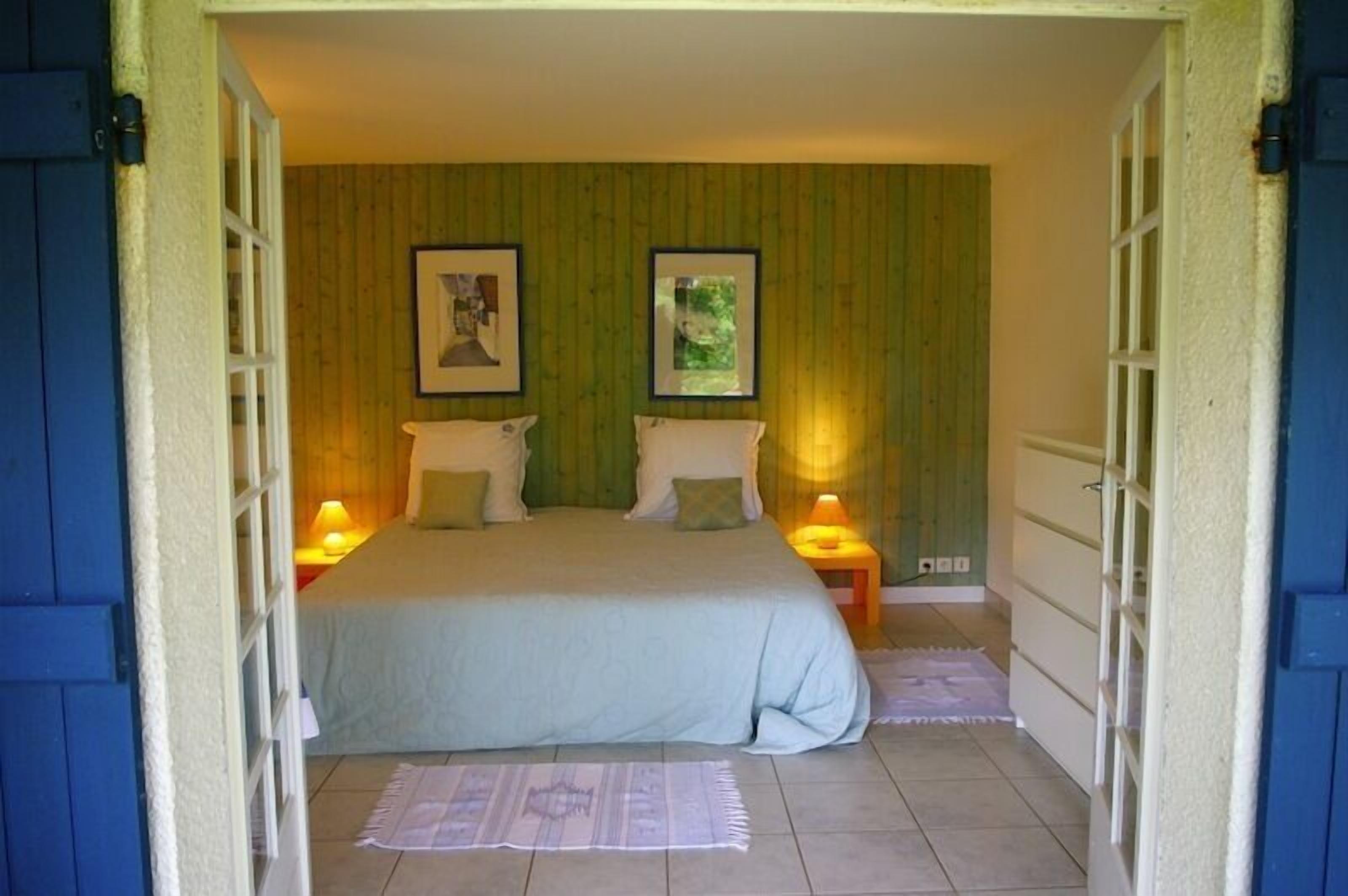 7 Schlafzimmer, Bügeleisen/Bügelbrett, Reisekinderbett, WLAN